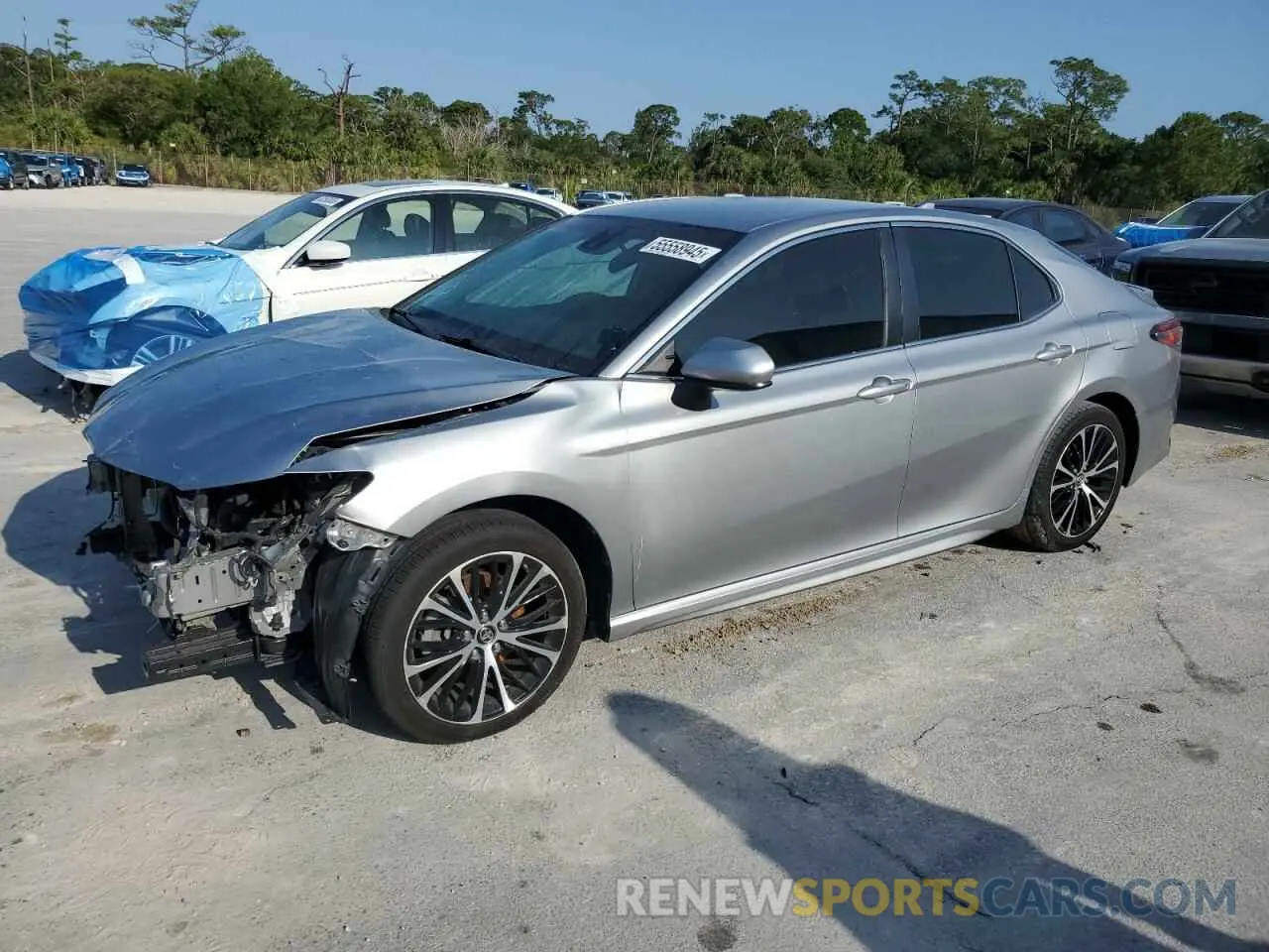1 Photograph of a damaged car 4T1B11HK1KU726264 TOYOTA CAMRY 2019