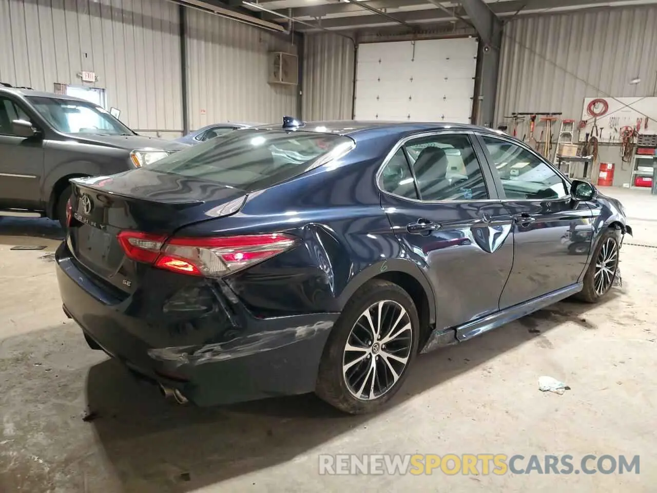 3 Photograph of a damaged car 4T1B11HK1KU737975 TOYOTA CAMRY 2019