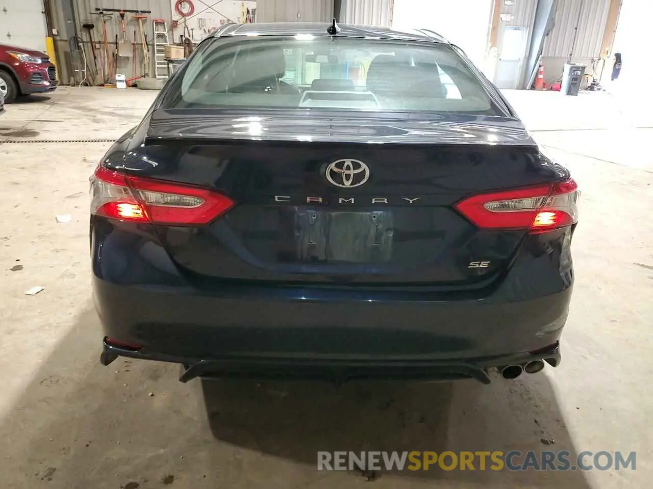 6 Photograph of a damaged car 4T1B11HK1KU737975 TOYOTA CAMRY 2019