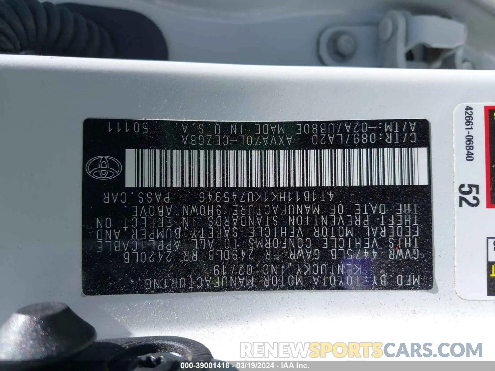 9 Photograph of a damaged car 4T1B11HK1KU745946 TOYOTA CAMRY 2019