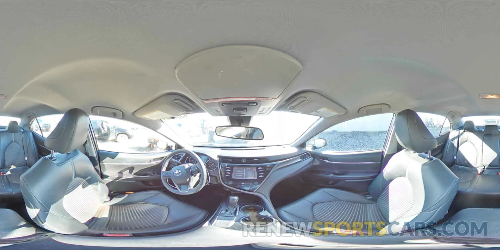 14 Photograph of a damaged car 4T1B11HK1KU749785 TOYOTA CAMRY 2019