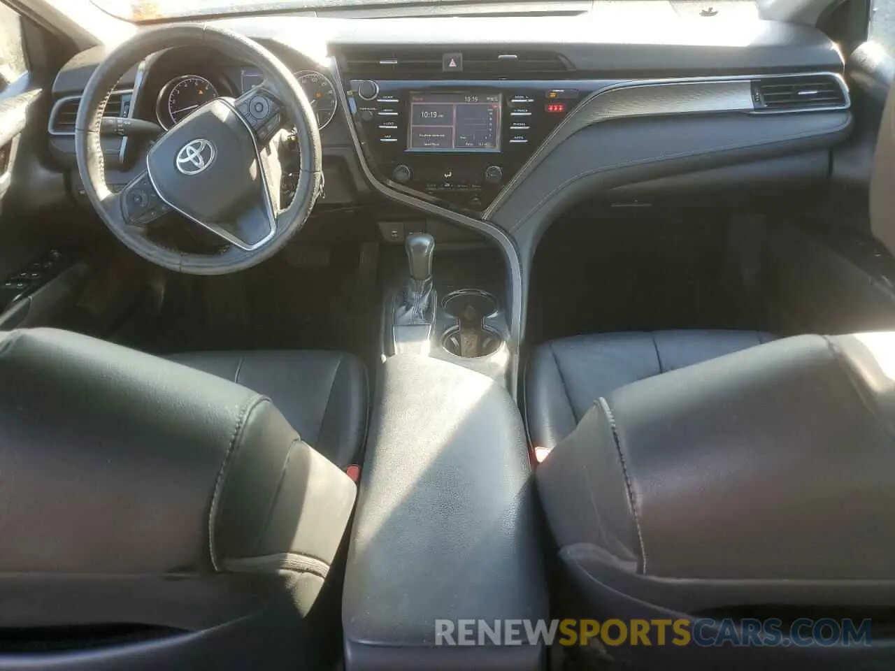 8 Photograph of a damaged car 4T1B11HK1KU749785 TOYOTA CAMRY 2019