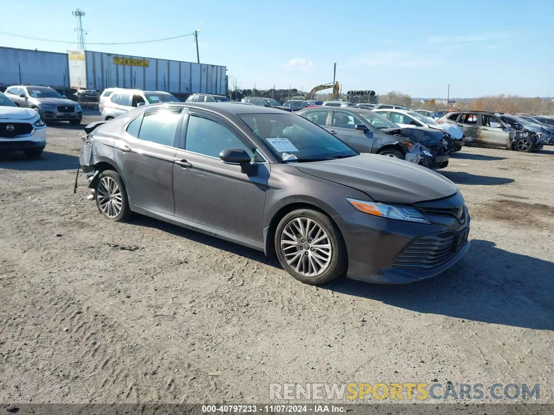 1 Фотография поврежденного автомобиля 4T1B11HK1KU756218 TOYOTA CAMRY 2019