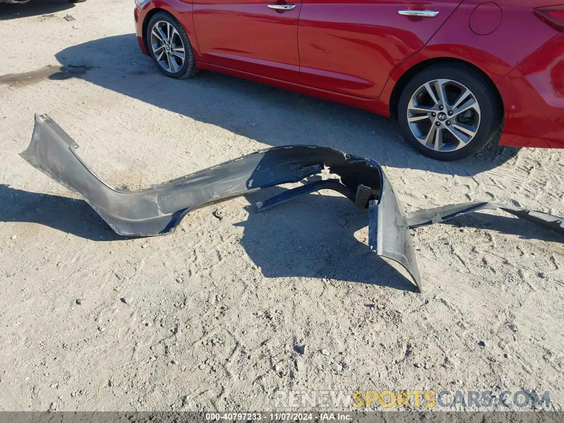 12 Фотография поврежденного автомобиля 4T1B11HK1KU756218 TOYOTA CAMRY 2019