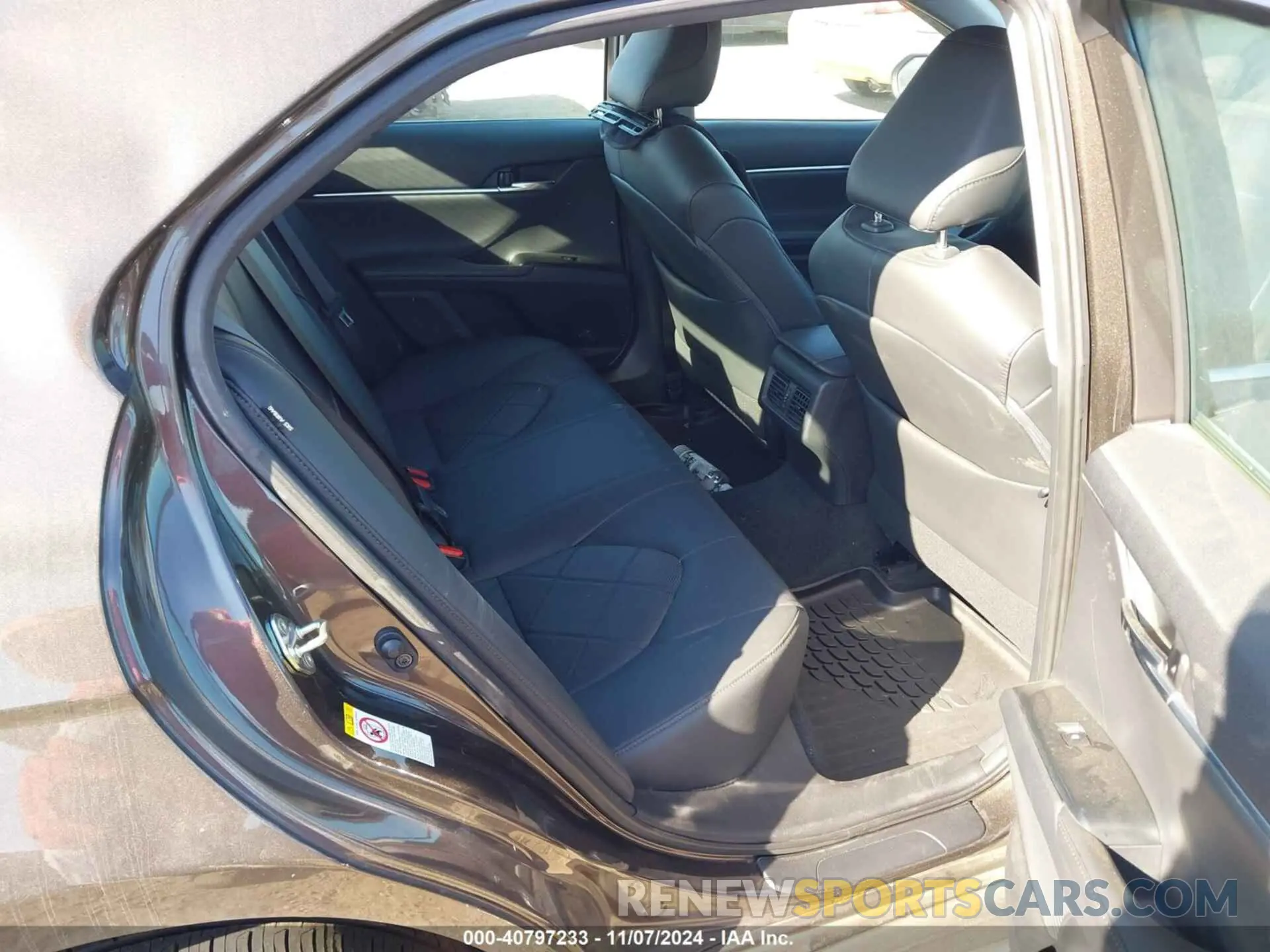 8 Фотография поврежденного автомобиля 4T1B11HK1KU756218 TOYOTA CAMRY 2019