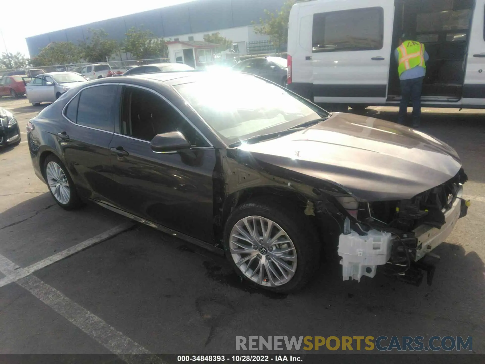 1 Photograph of a damaged car 4T1B11HK1KU767140 TOYOTA CAMRY 2019