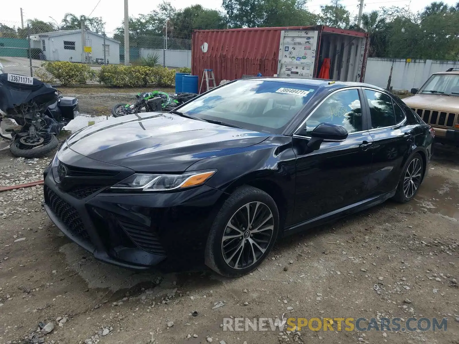 2 Photograph of a damaged car 4T1B11HK1KU771527 TOYOTA CAMRY 2019
