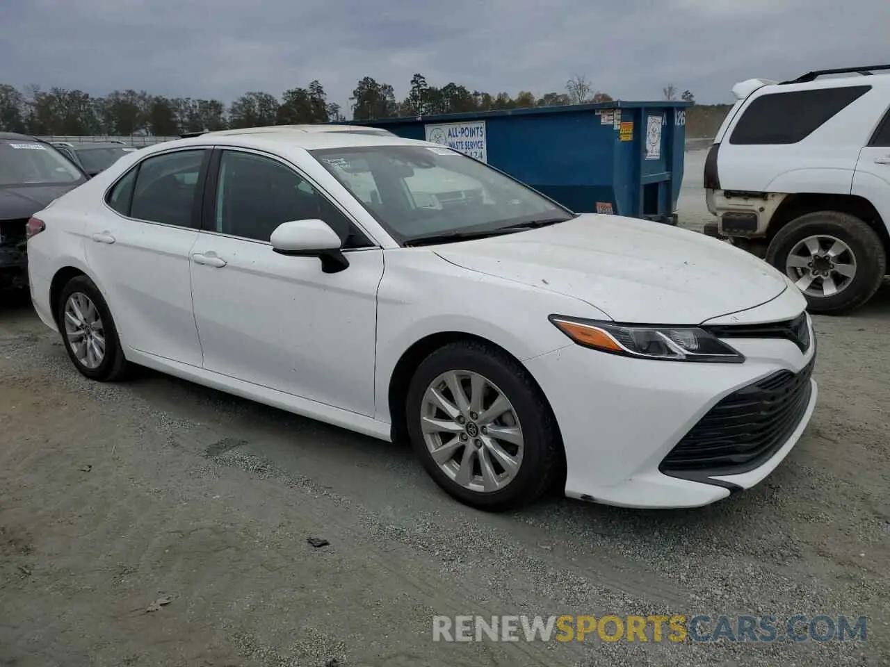 4 Photograph of a damaged car 4T1B11HK1KU780776 TOYOTA CAMRY 2019