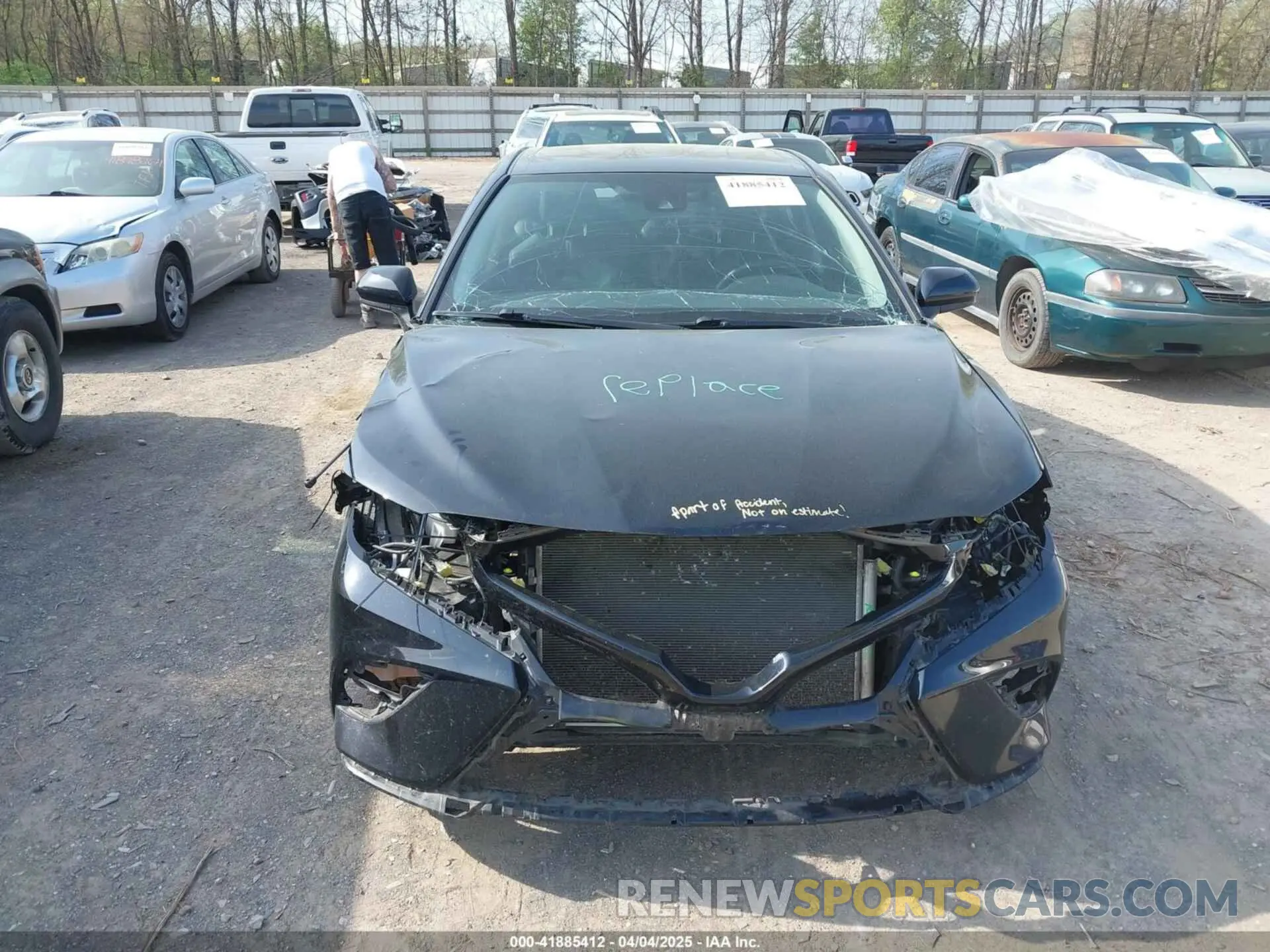 12 Photograph of a damaged car 4T1B11HK1KU782561 TOYOTA CAMRY 2019