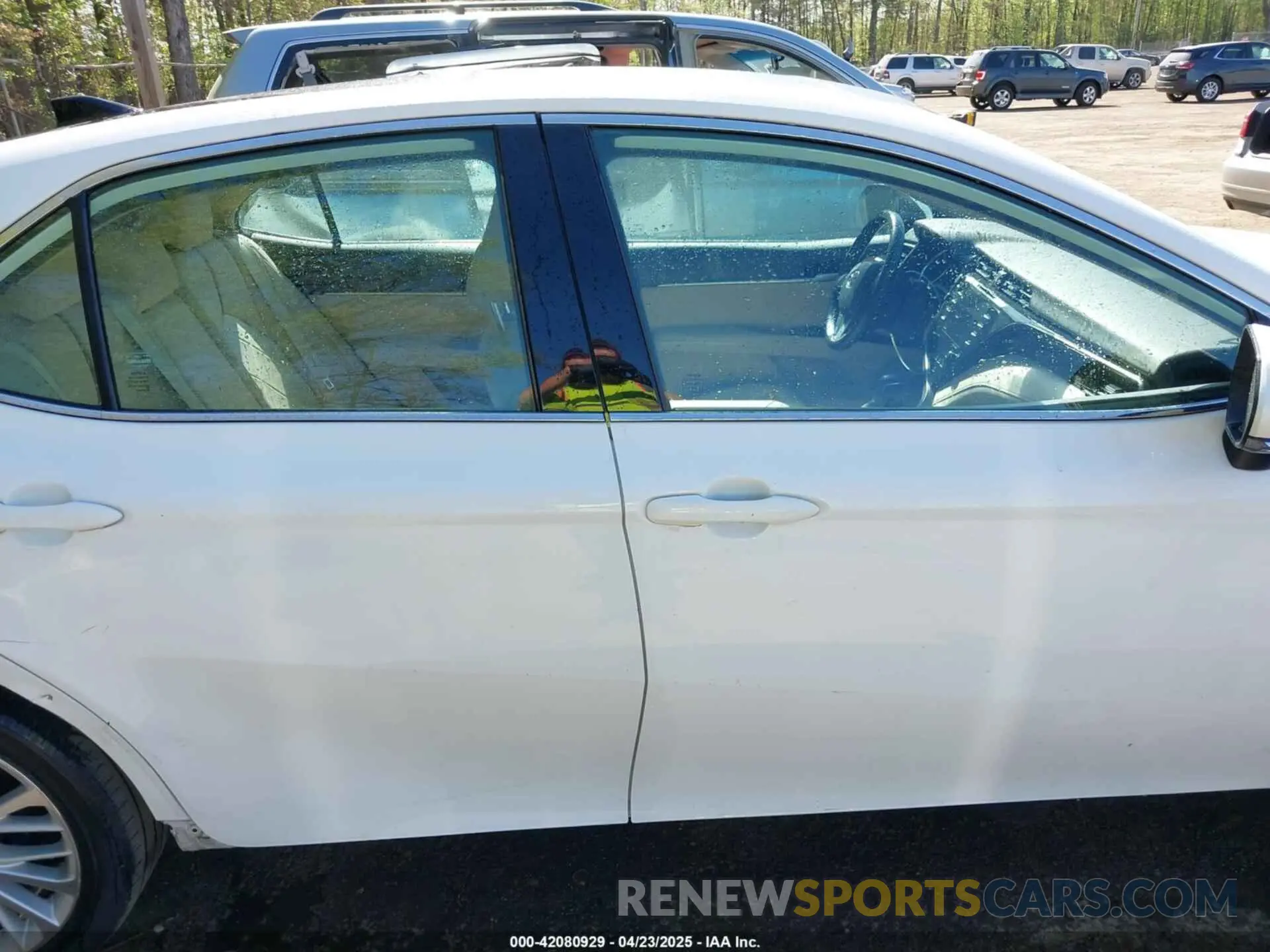 14 Фотография поврежденного автомобиля 4T1B11HK1KU782995 TOYOTA CAMRY 2019