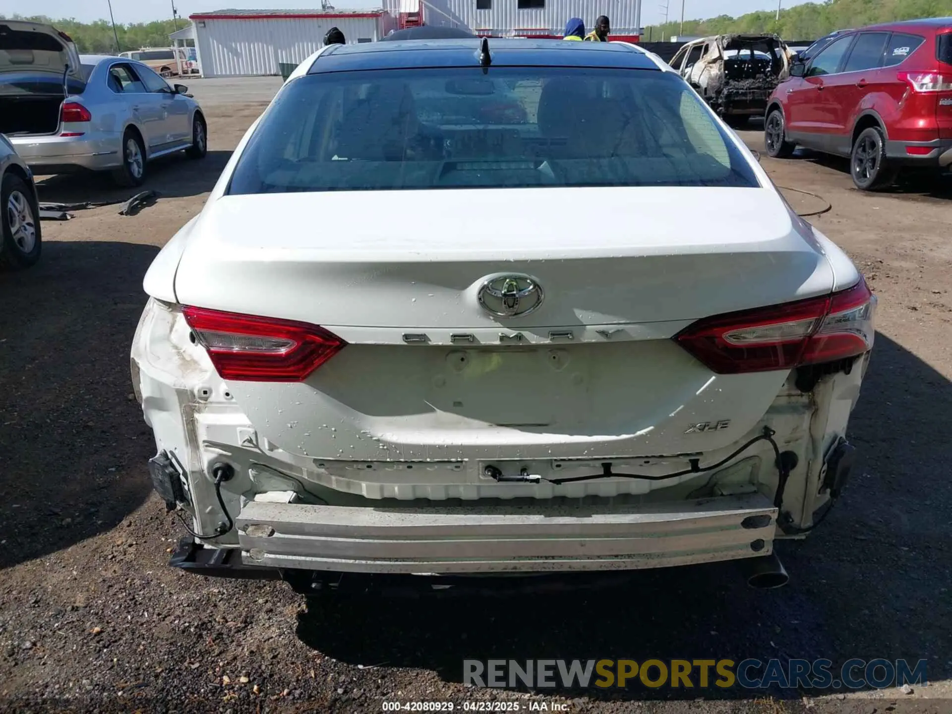 17 Фотография поврежденного автомобиля 4T1B11HK1KU782995 TOYOTA CAMRY 2019