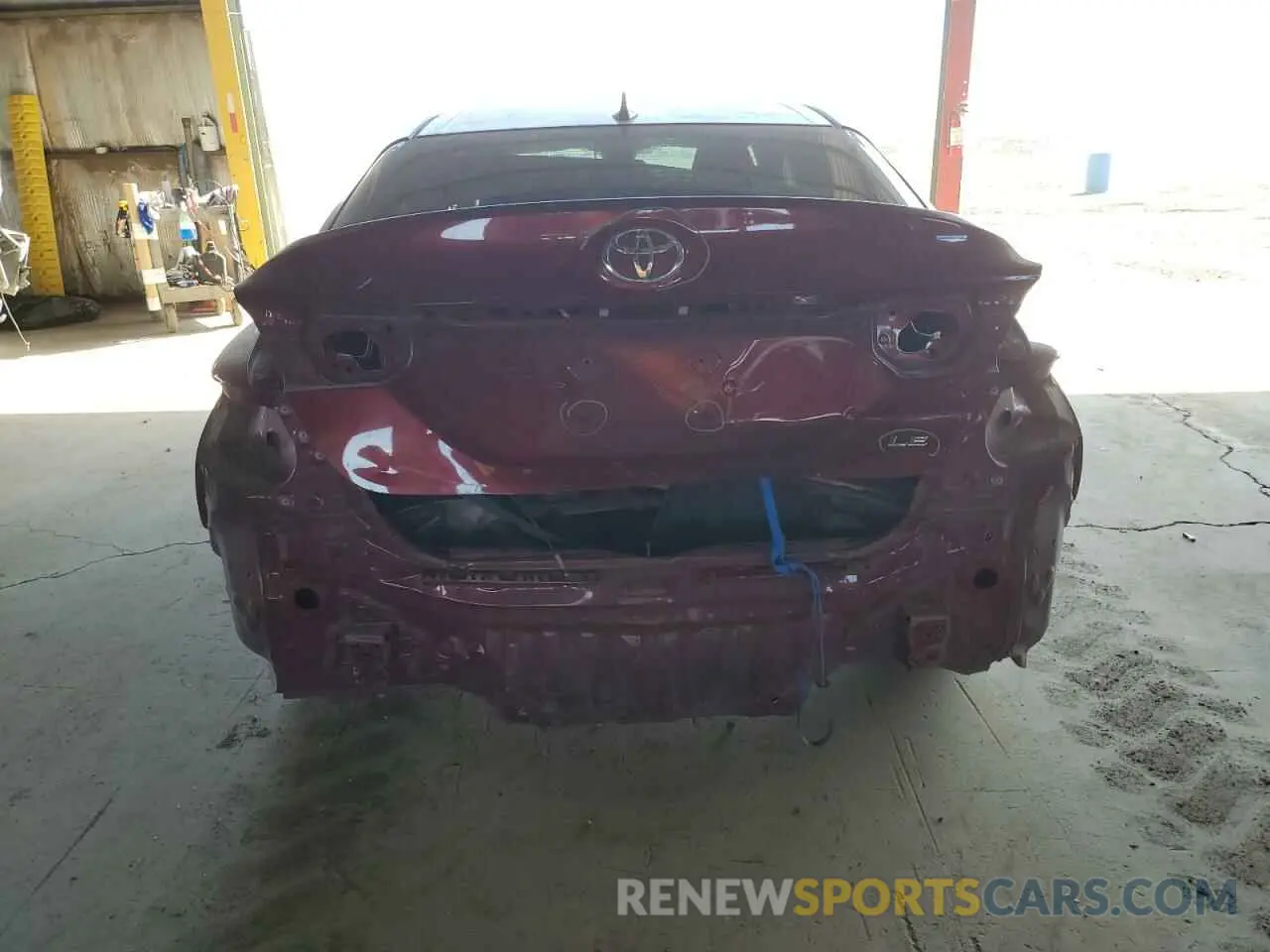 6 Photograph of a damaged car 4T1B11HK1KU785878 TOYOTA CAMRY 2019