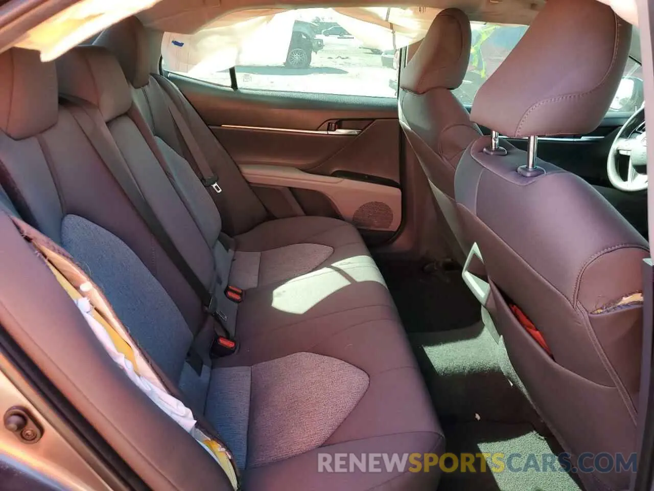 10 Фотография поврежденного автомобиля 4T1B11HK1KU791809 TOYOTA CAMRY 2019