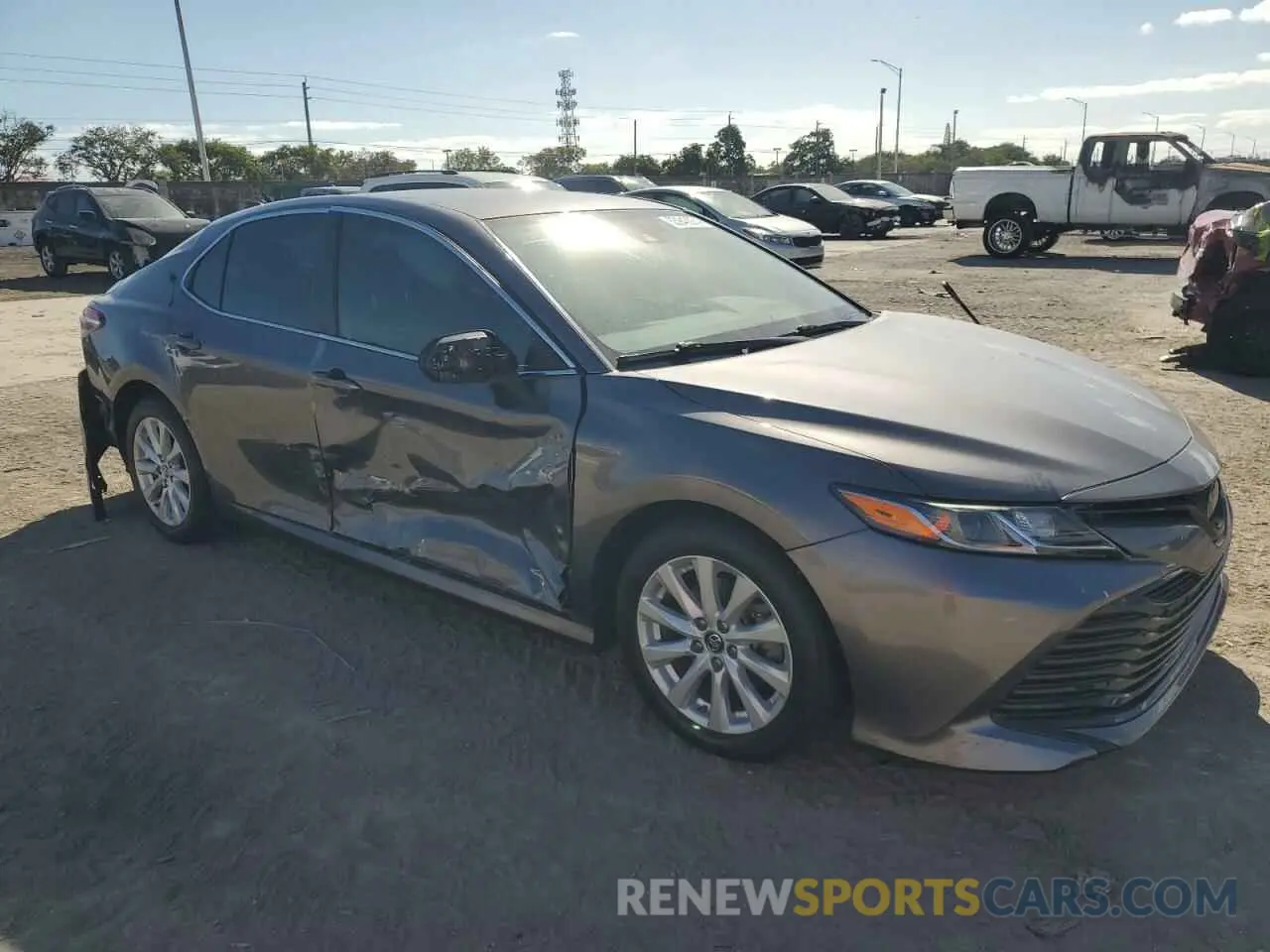4 Фотография поврежденного автомобиля 4T1B11HK1KU791809 TOYOTA CAMRY 2019