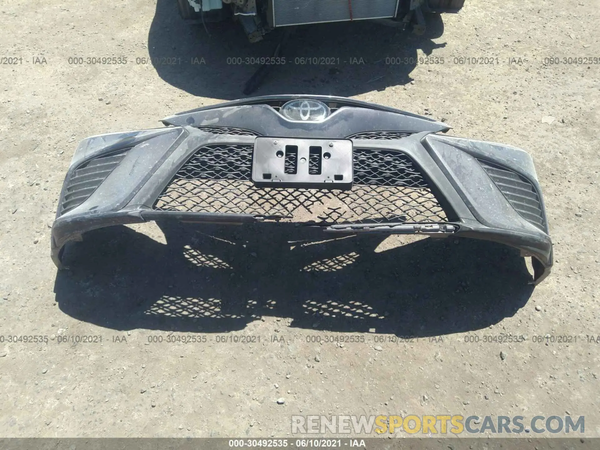 12 Photograph of a damaged car 4T1B11HK1KU793124 TOYOTA CAMRY 2019