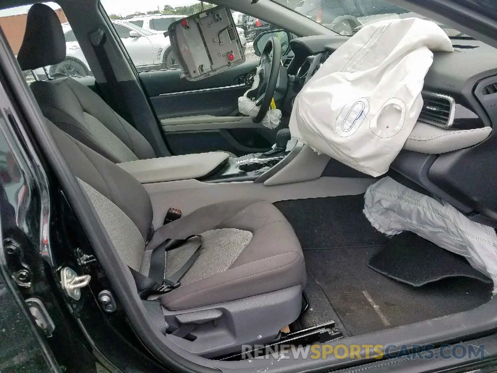 5 Photograph of a damaged car 4T1B11HK1KU800993 TOYOTA CAMRY 2019