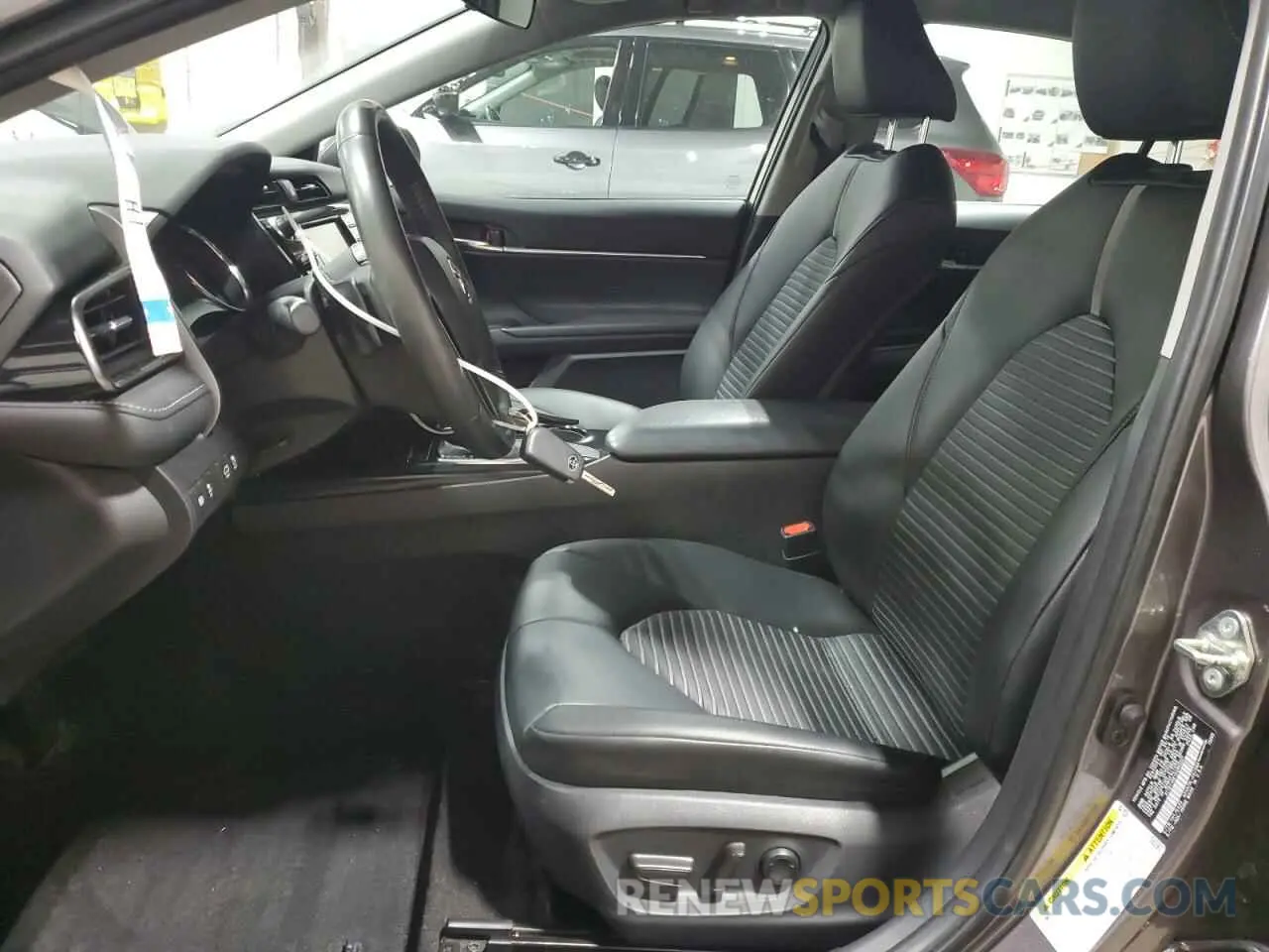 7 Photograph of a damaged car 4T1B11HK1KU803327 TOYOTA CAMRY 2019