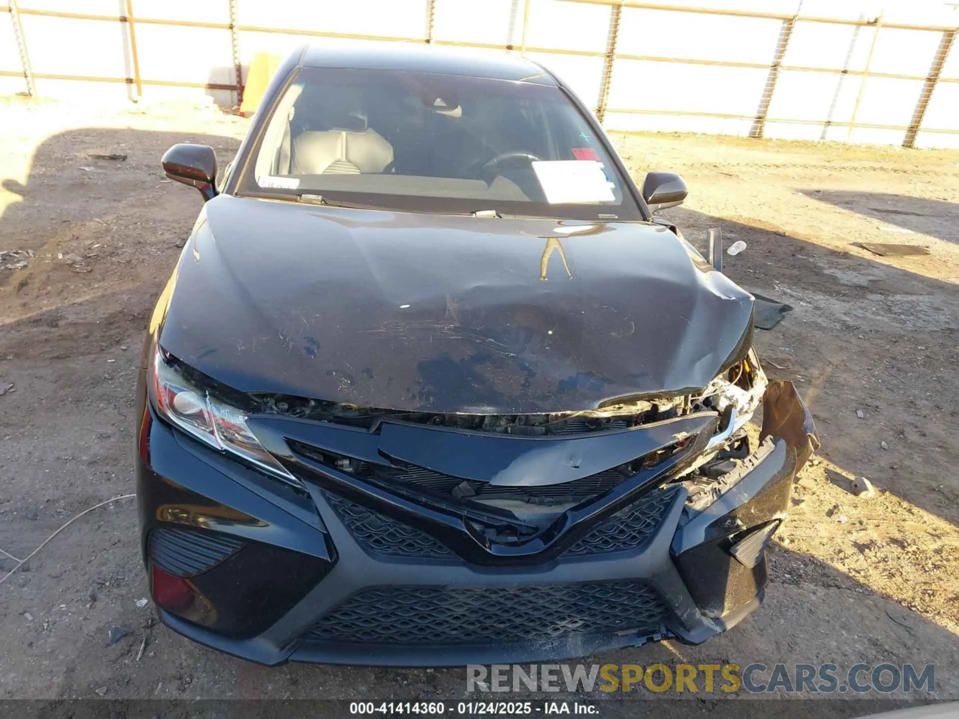 12 Photograph of a damaged car 4T1B11HK1KU807605 TOYOTA CAMRY 2019