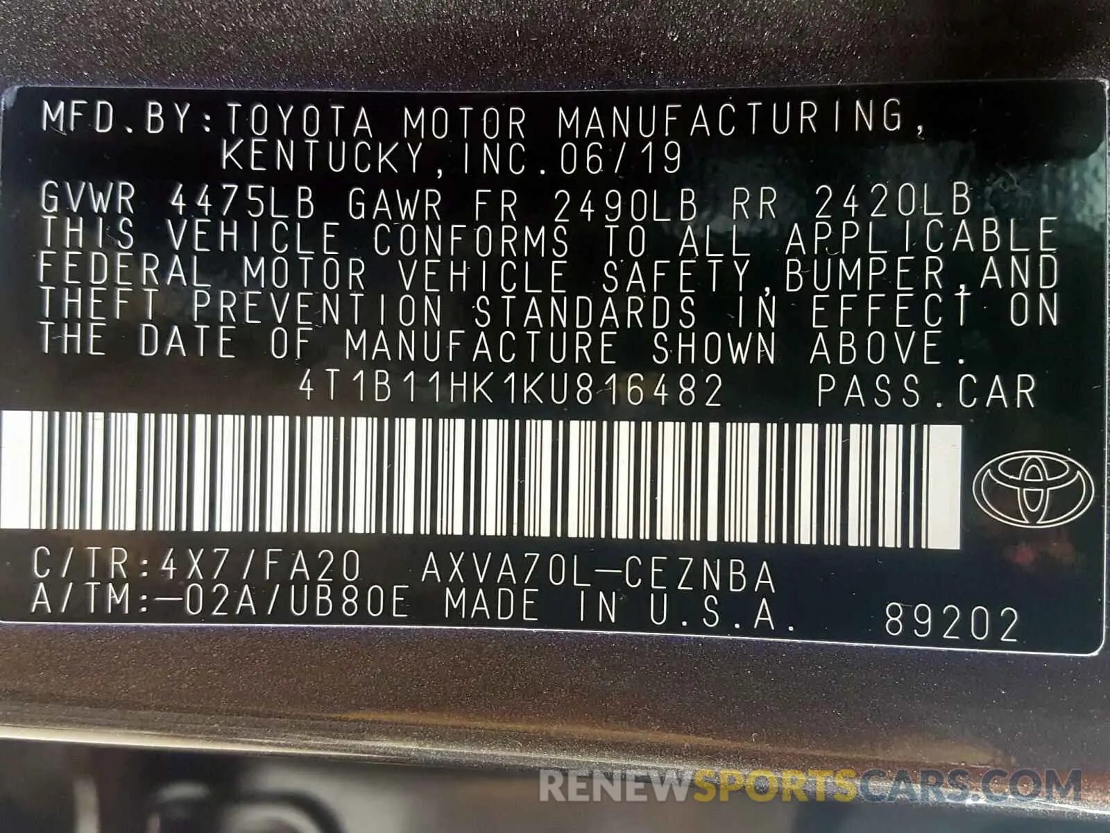 10 Photograph of a damaged car 4T1B11HK1KU816482 TOYOTA CAMRY 2019