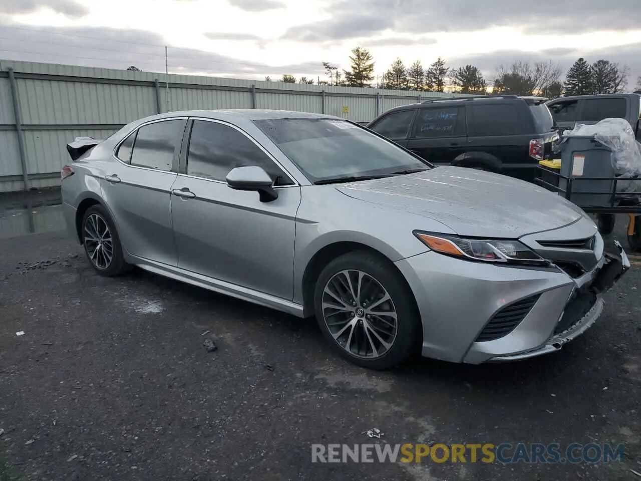 4 Фотография поврежденного автомобиля 4T1B11HK1KU826963 TOYOTA CAMRY 2019