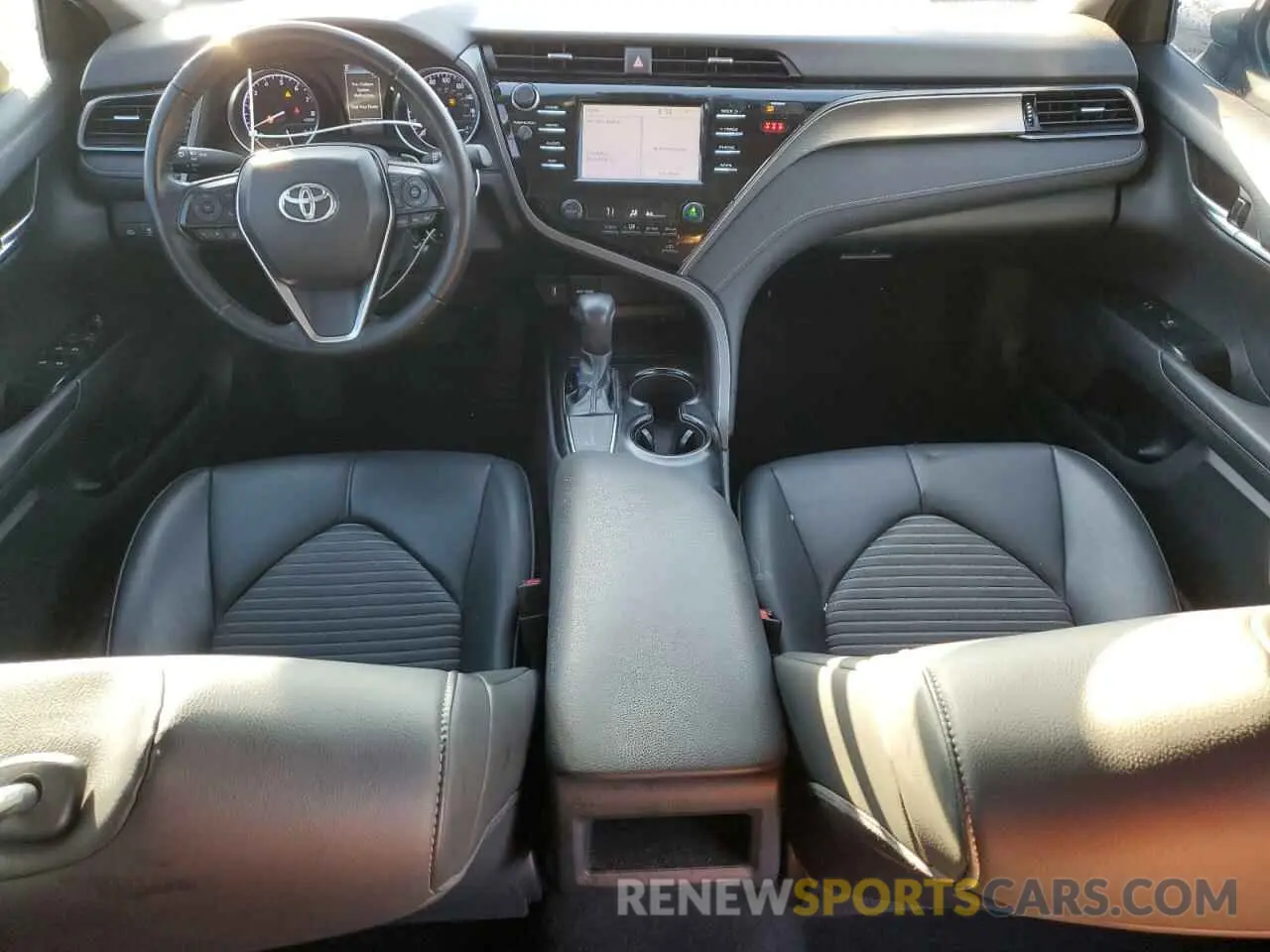 8 Фотография поврежденного автомобиля 4T1B11HK1KU827515 TOYOTA CAMRY 2019