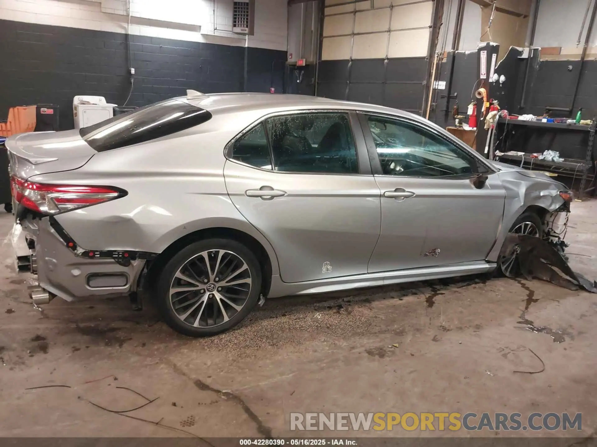 13 Фотография поврежденного автомобиля 4T1B11HK1KU834643 TOYOTA CAMRY 2019