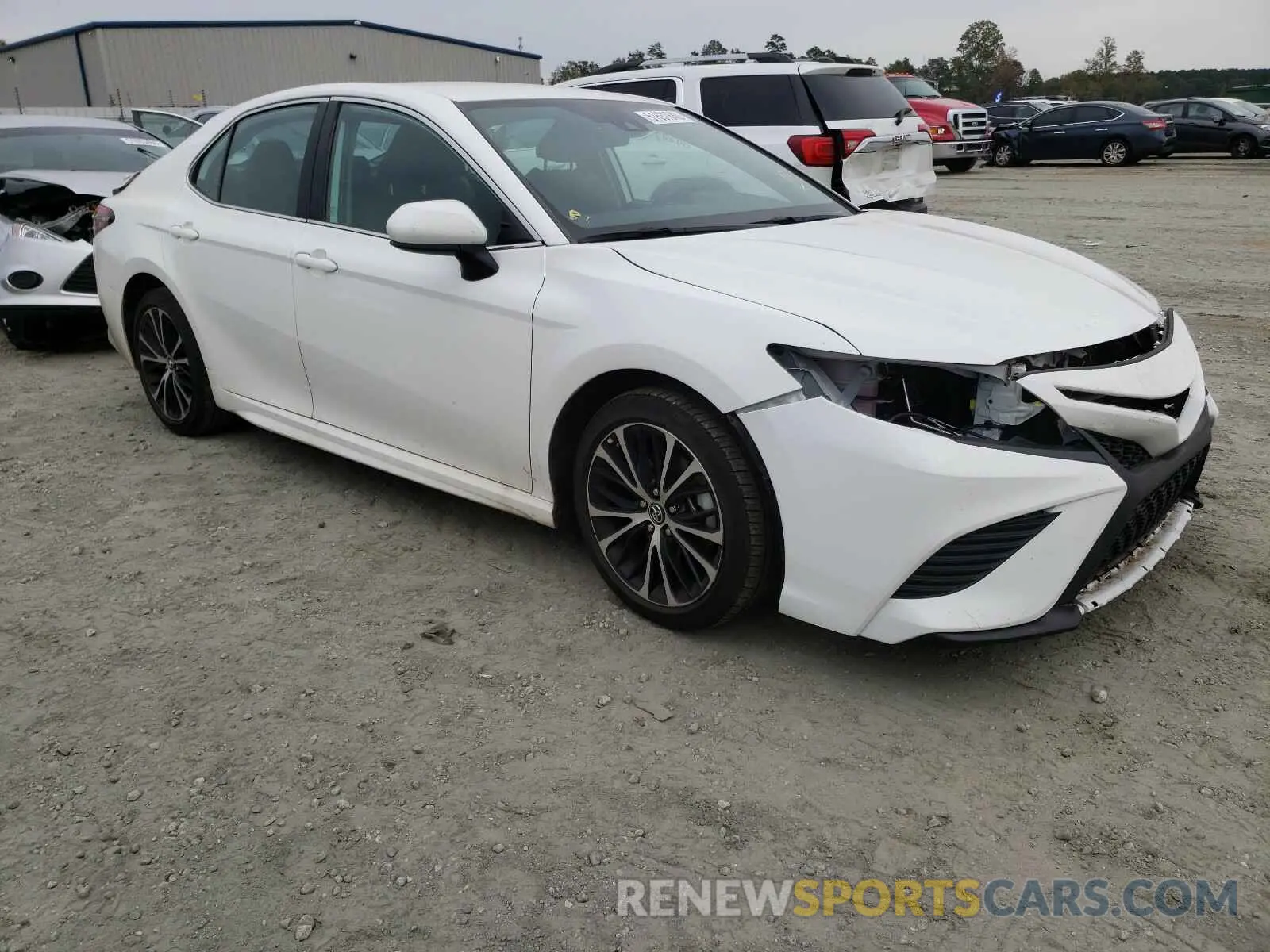 1 Photograph of a damaged car 4T1B11HK1KU839647 TOYOTA CAMRY 2019