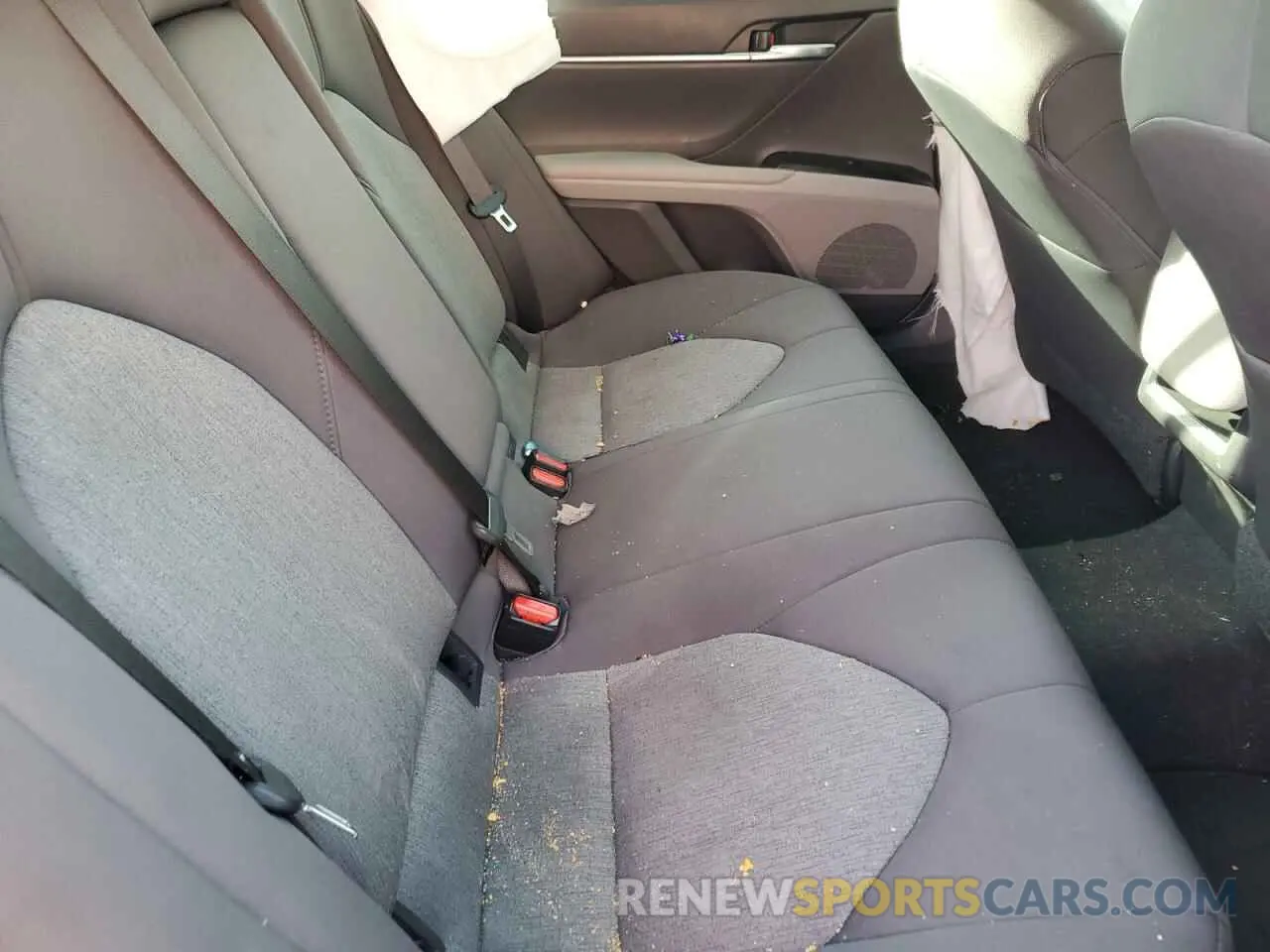 10 Photograph of a damaged car 4T1B11HK1KU841494 TOYOTA CAMRY 2019
