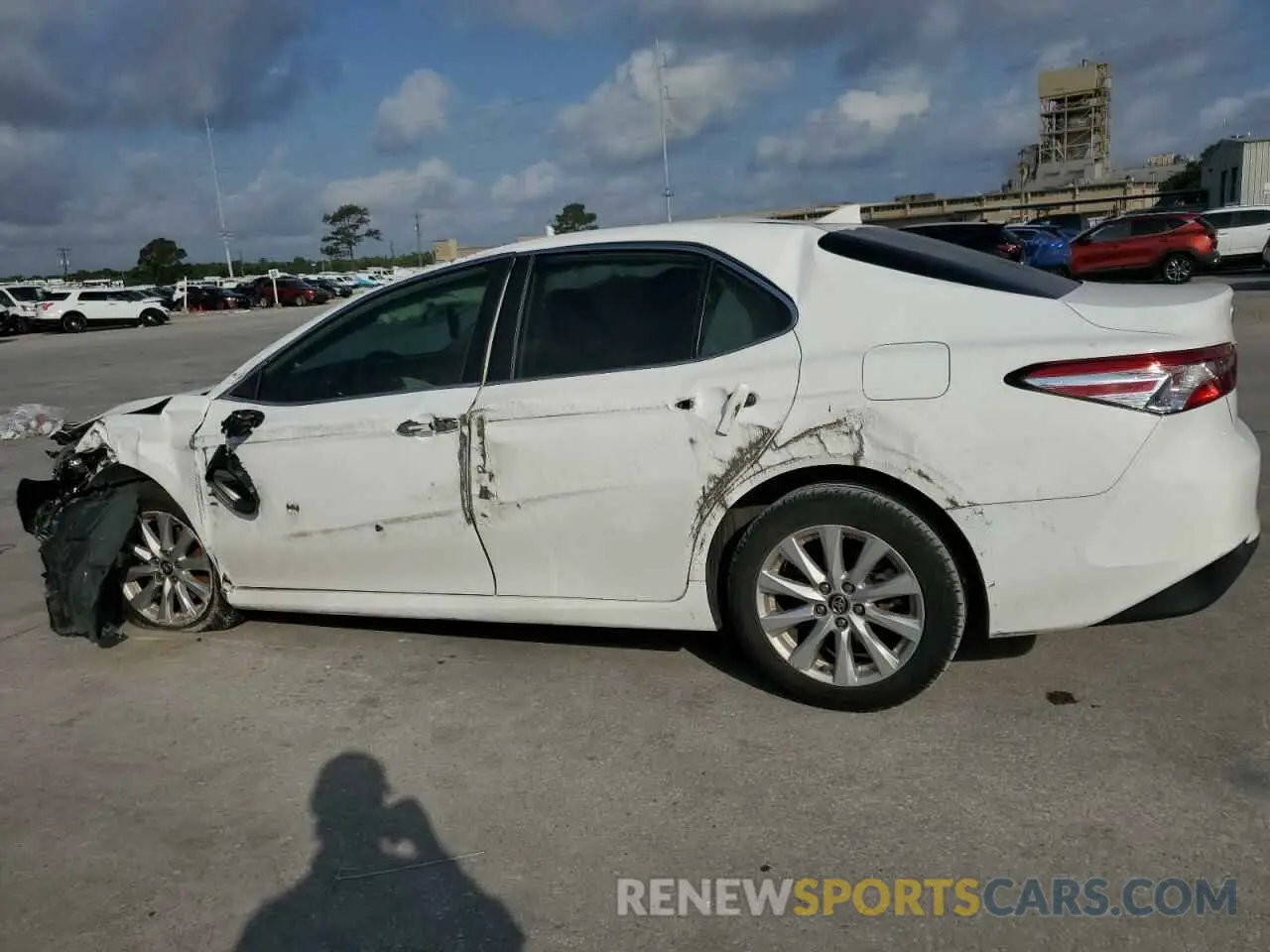 2 Photograph of a damaged car 4T1B11HK1KU841494 TOYOTA CAMRY 2019