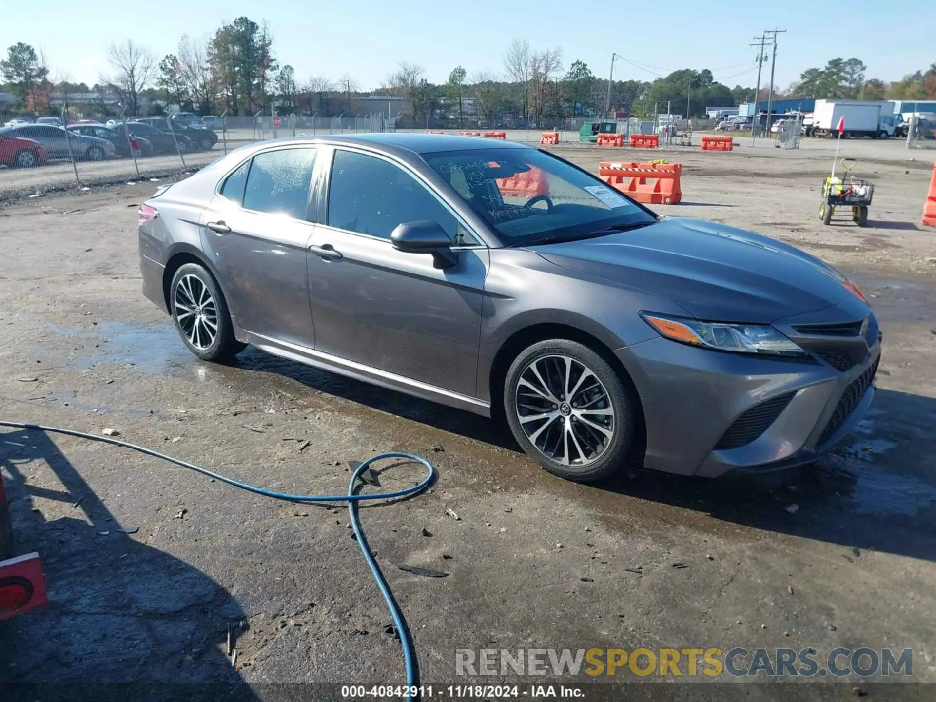 1 Photograph of a damaged car 4T1B11HK2KU160499 TOYOTA CAMRY 2019
