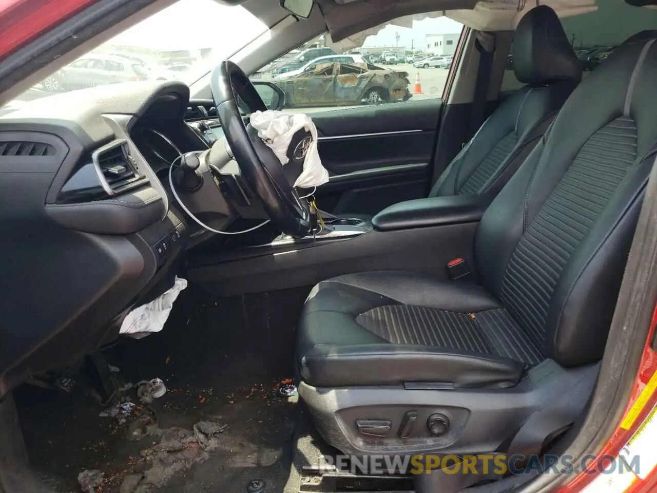 7 Photograph of a damaged car 4T1B11HK2KU160891 TOYOTA CAMRY 2019