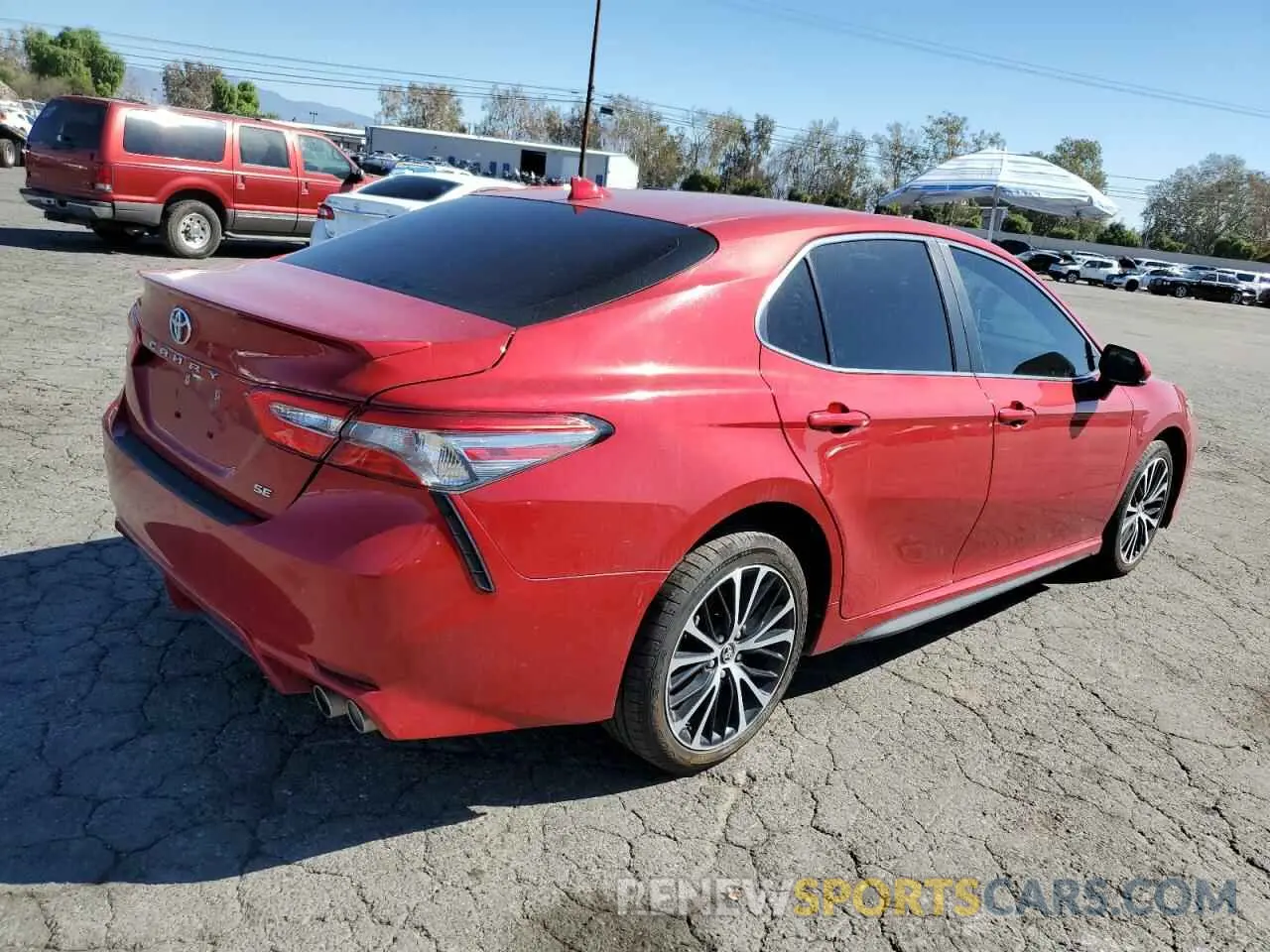 4 Photograph of a damaged car 4T1B11HK2KU161314 TOYOTA CAMRY 2019