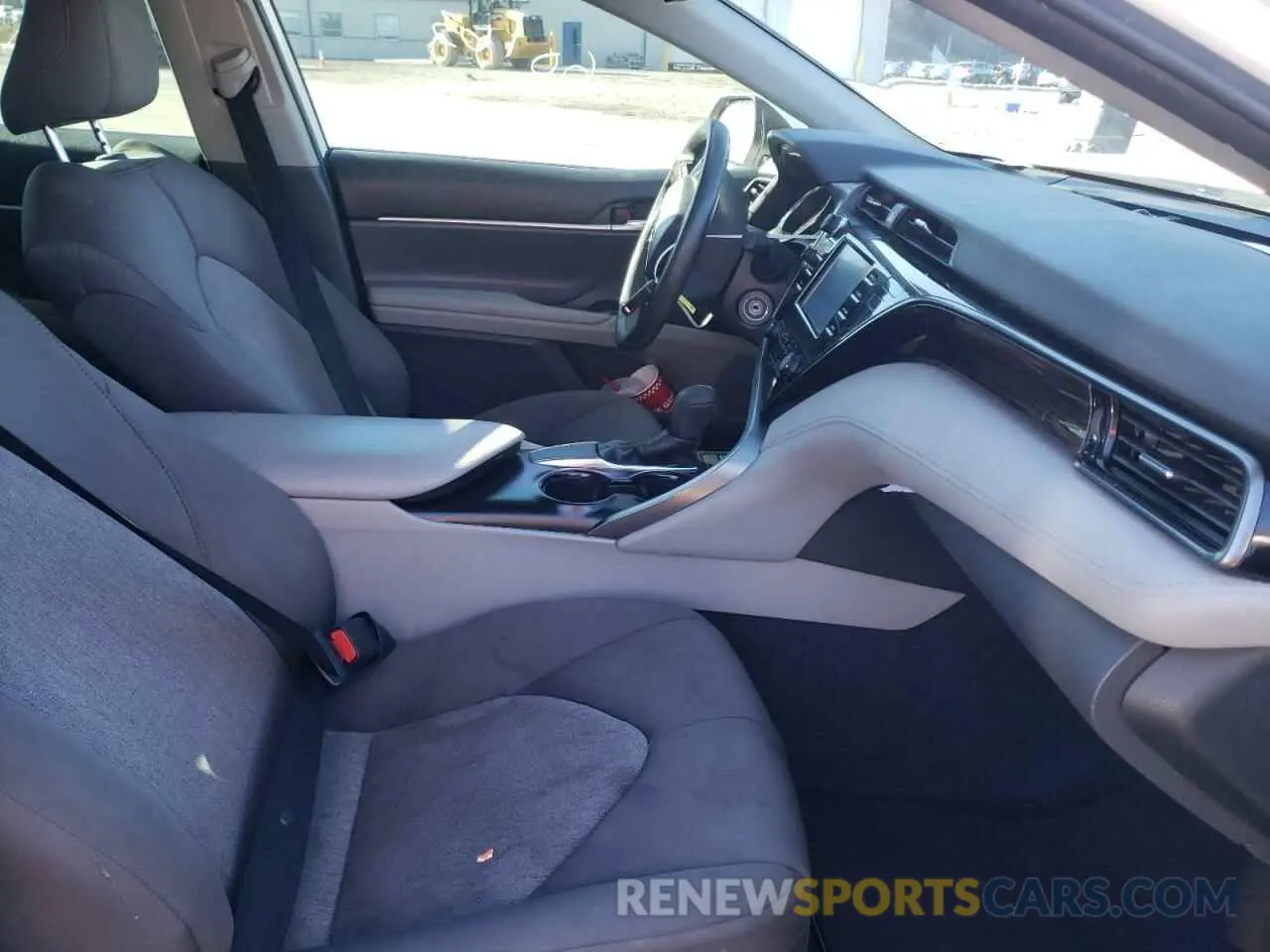 5 Photograph of a damaged car 4T1B11HK2KU169977 TOYOTA CAMRY 2019