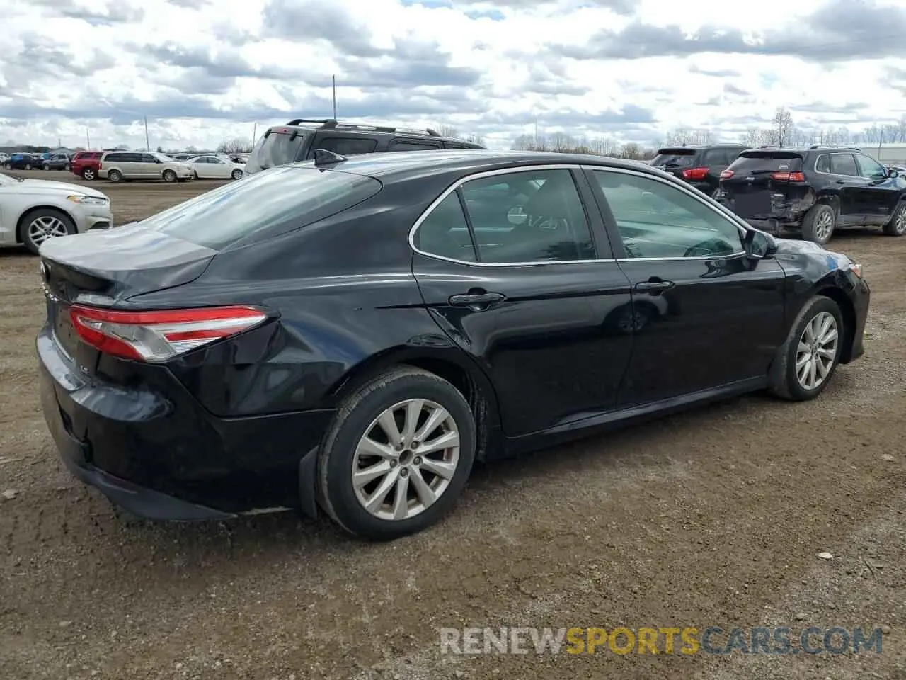 3 Фотография поврежденного автомобиля 4T1B11HK2KU171616 TOYOTA CAMRY 2019