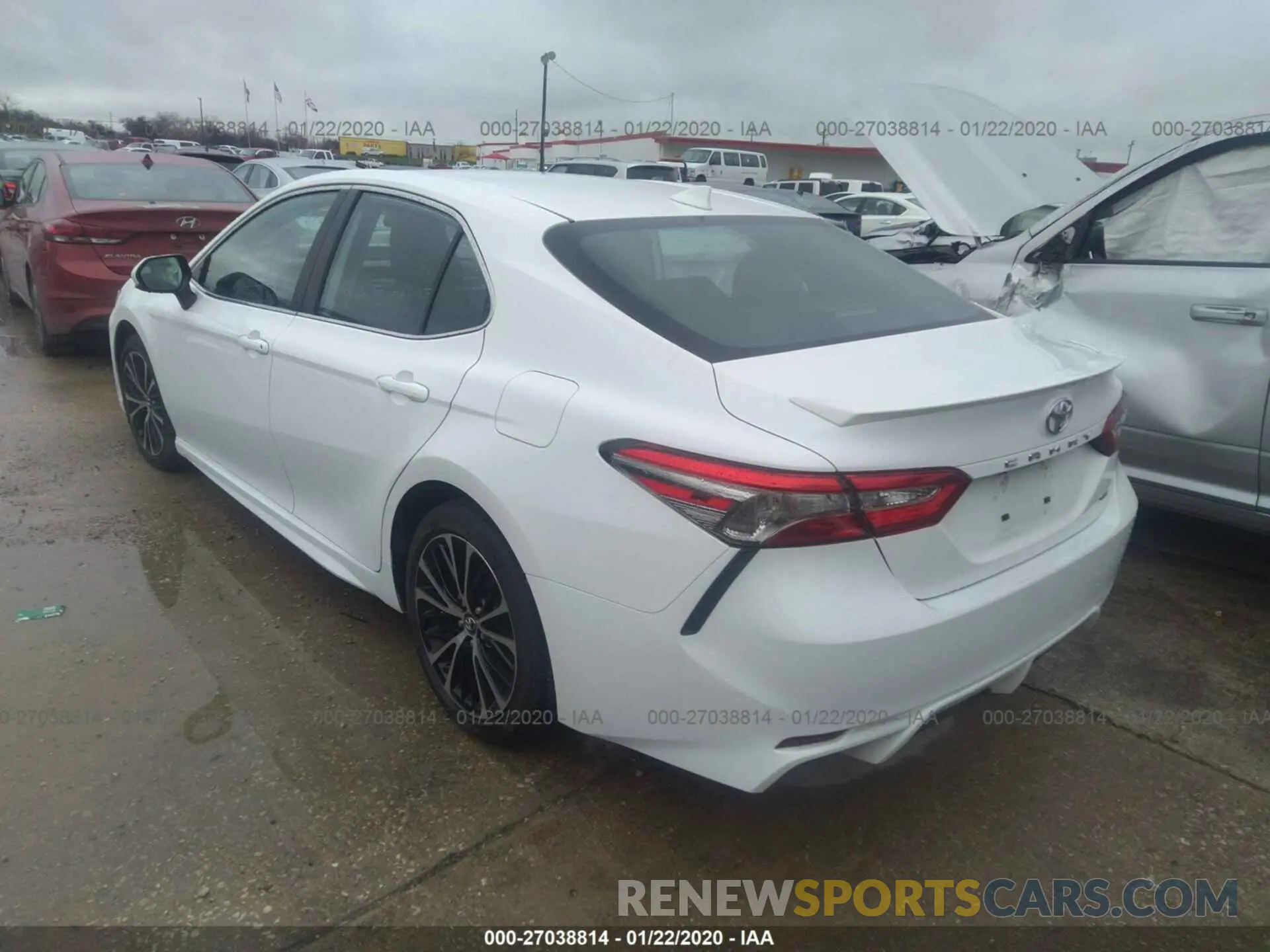 3 Photograph of a damaged car 4T1B11HK2KU172555 TOYOTA CAMRY 2019