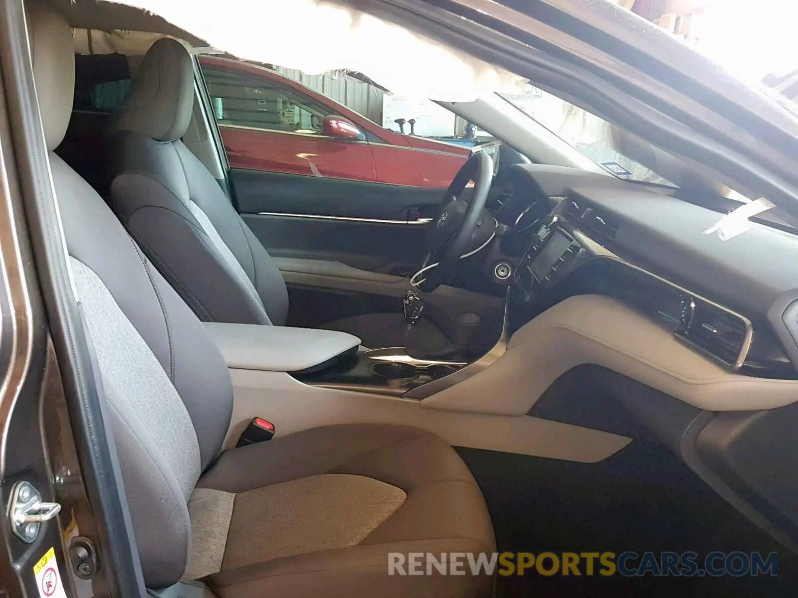 5 Photograph of a damaged car 4T1B11HK2KU174130 TOYOTA CAMRY 2019
