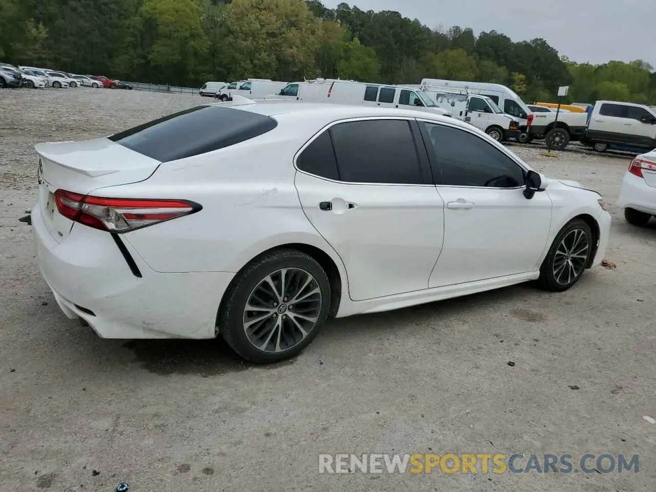 3 Photograph of a damaged car 4T1B11HK2KU176301 TOYOTA CAMRY 2019