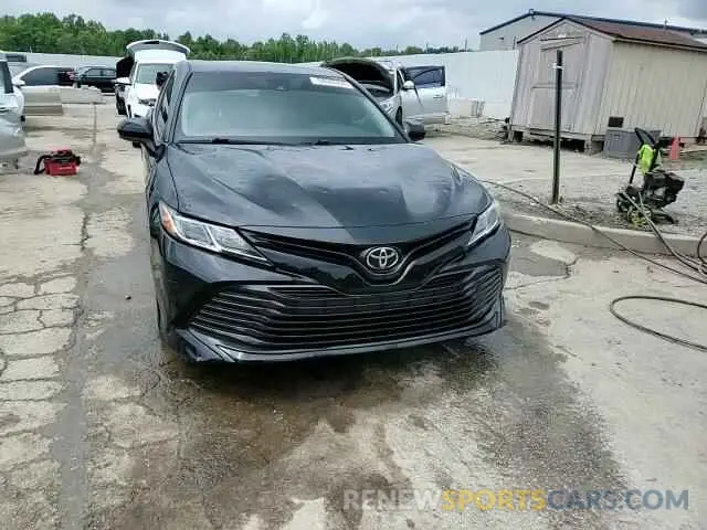 13 Photograph of a damaged car 4T1B11HK2KU186567 TOYOTA CAMRY 2019