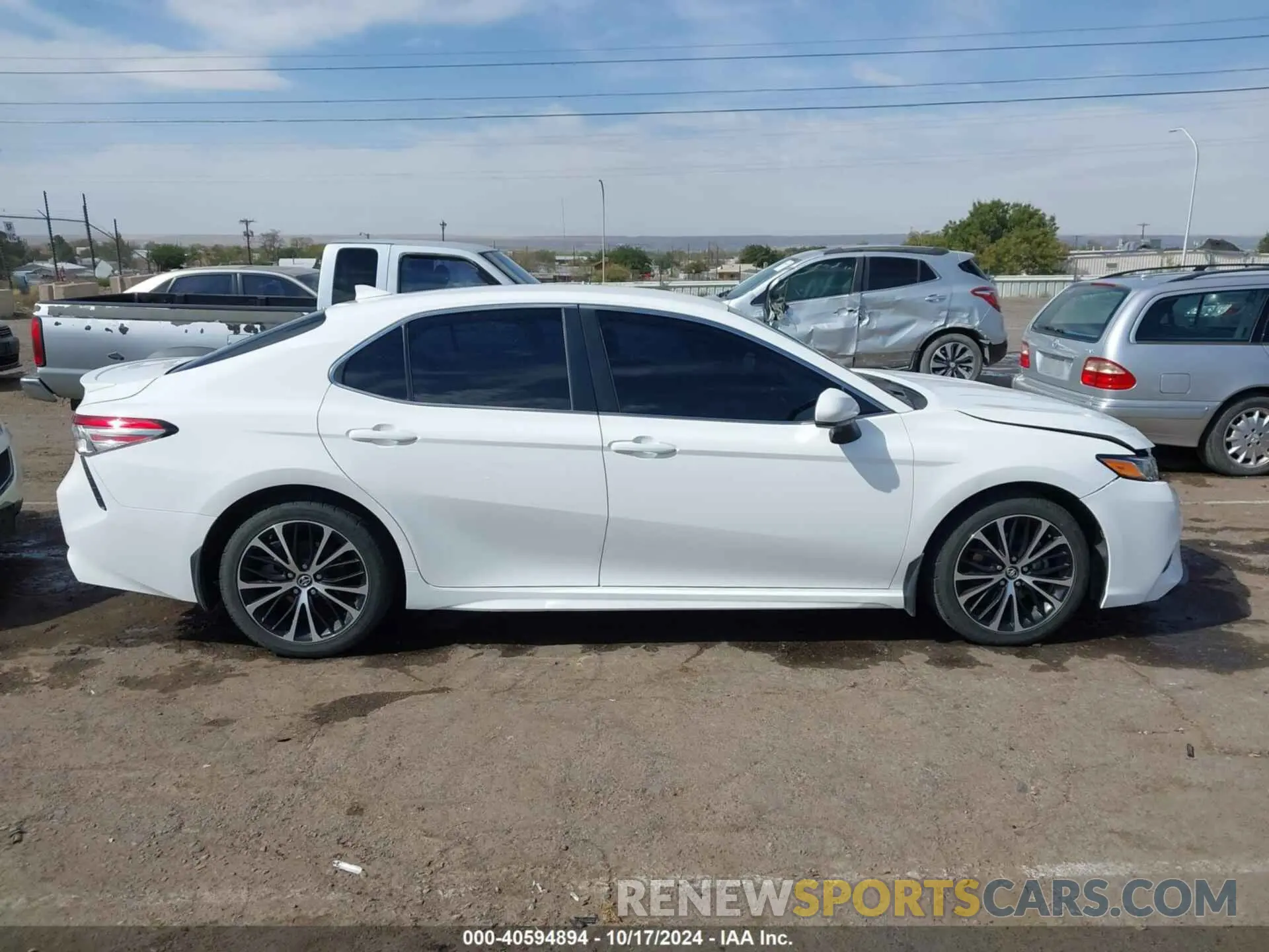 13 Photograph of a damaged car 4T1B11HK2KU187136 TOYOTA CAMRY 2019