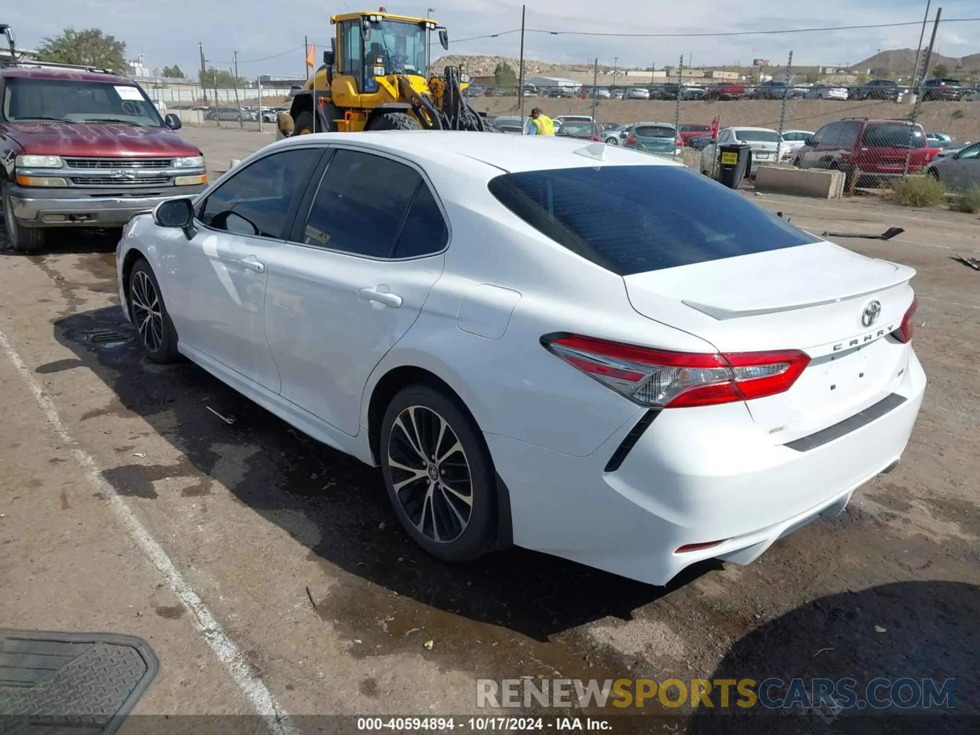 14 Photograph of a damaged car 4T1B11HK2KU187136 TOYOTA CAMRY 2019
