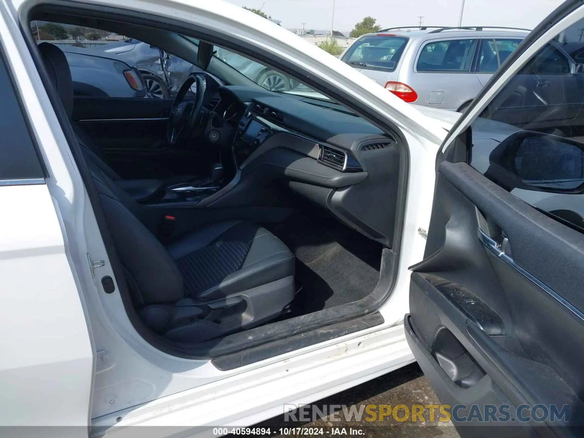 5 Photograph of a damaged car 4T1B11HK2KU187136 TOYOTA CAMRY 2019