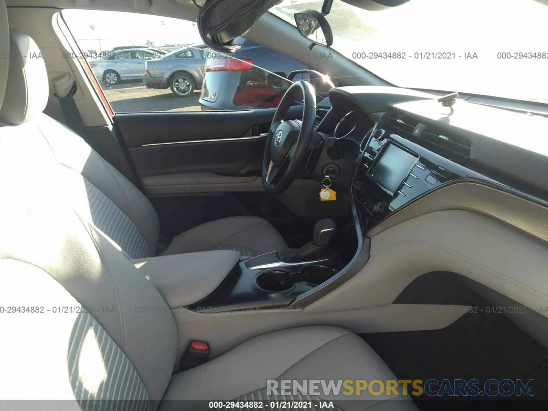 5 Photograph of a damaged car 4T1B11HK2KU188299 TOYOTA CAMRY 2019