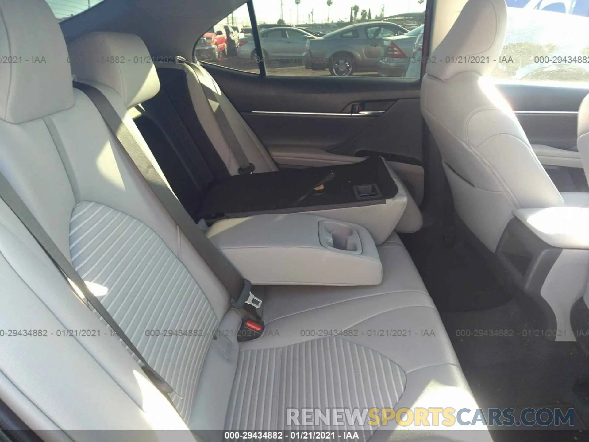8 Photograph of a damaged car 4T1B11HK2KU188299 TOYOTA CAMRY 2019