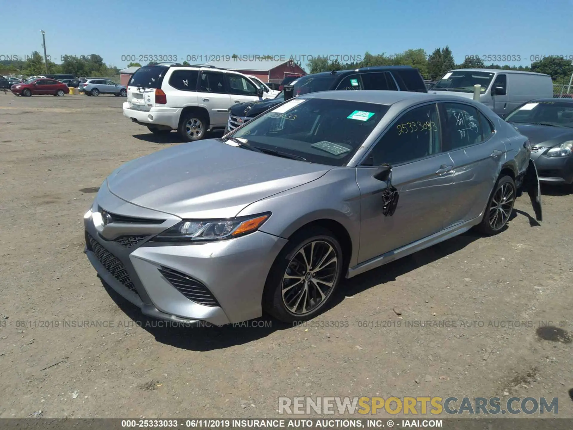 2 Photograph of a damaged car 4T1B11HK2KU206476 TOYOTA CAMRY 2019