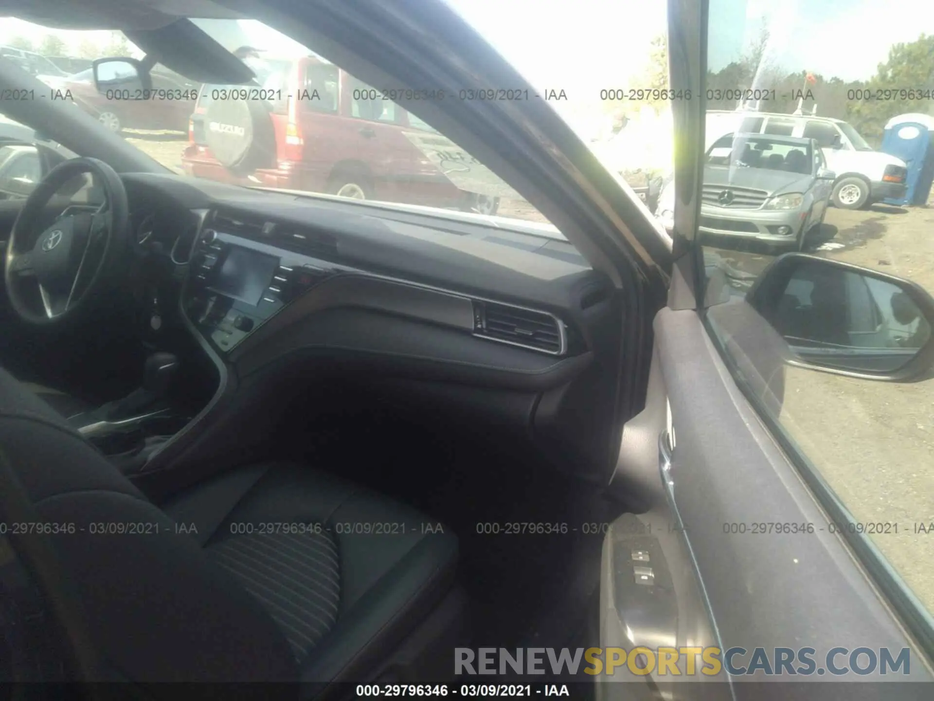 5 Photograph of a damaged car 4T1B11HK2KU214352 TOYOTA CAMRY 2019