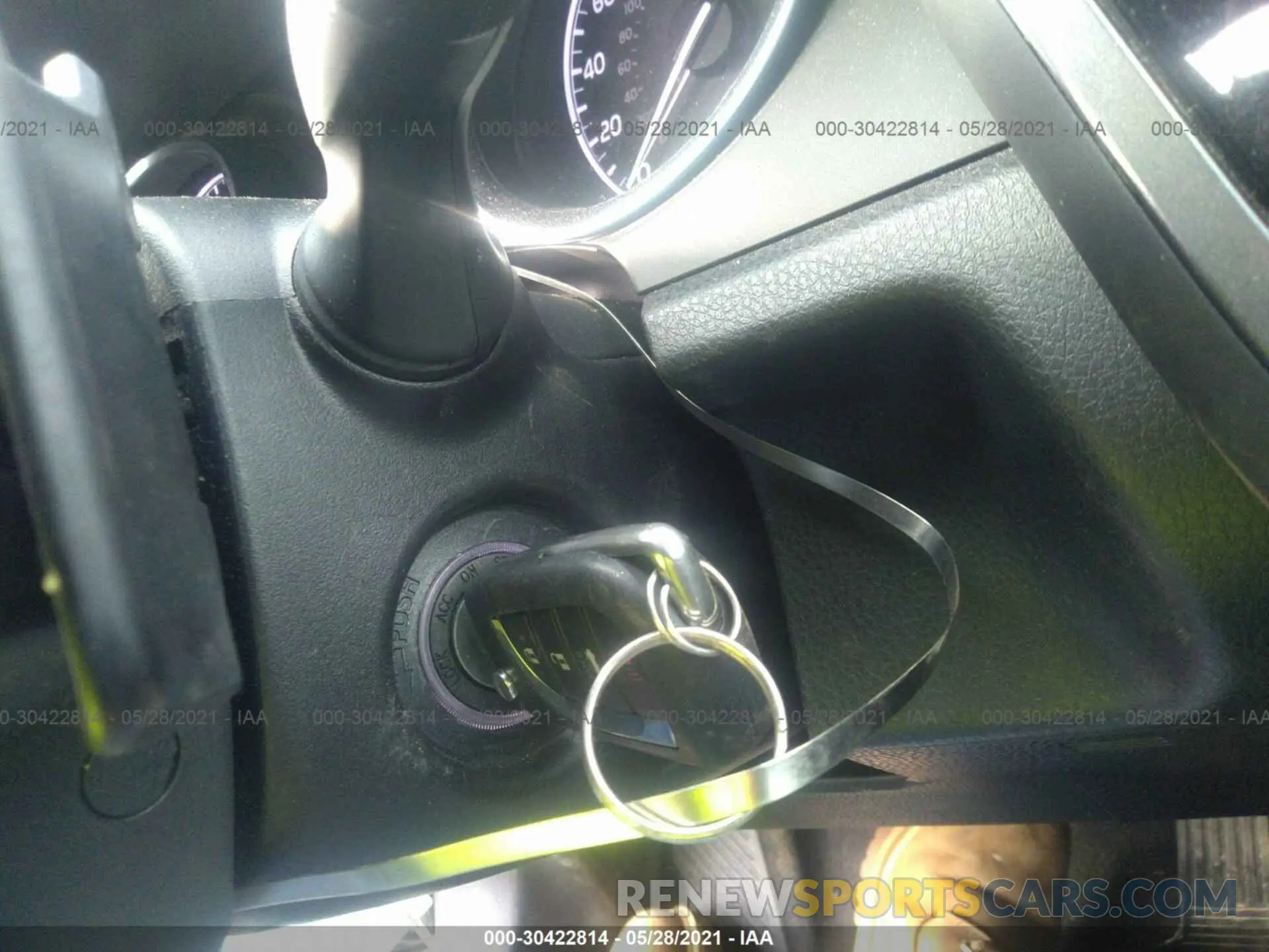 11 Photograph of a damaged car 4T1B11HK2KU215744 TOYOTA CAMRY 2019