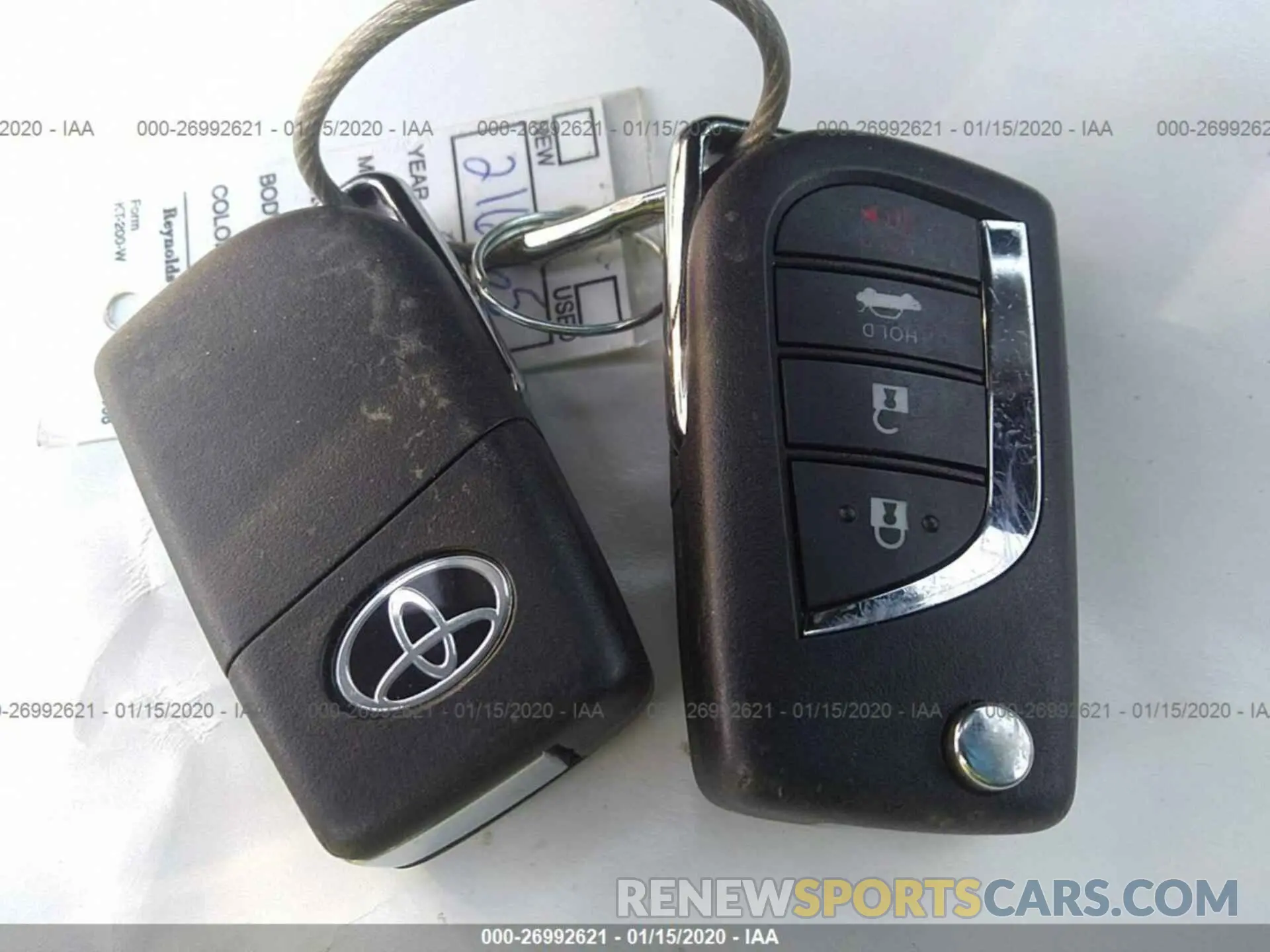11 Photograph of a damaged car 4T1B11HK2KU216165 TOYOTA CAMRY 2019