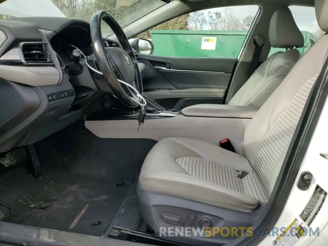 7 Photograph of a damaged car 4T1B11HK2KU224203 TOYOTA CAMRY 2019