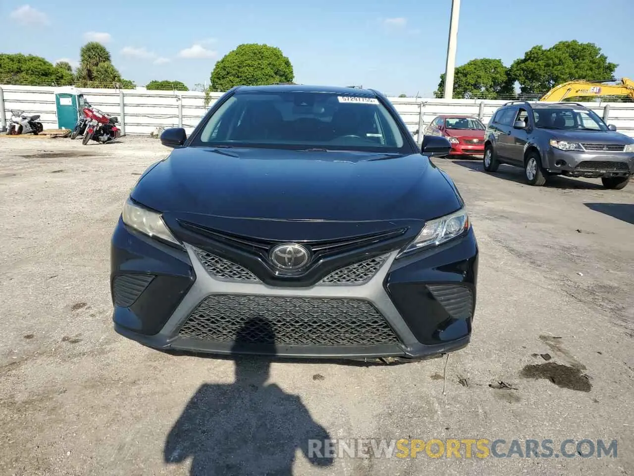 5 Фотография поврежденного автомобиля 4T1B11HK2KU225772 TOYOTA CAMRY 2019
