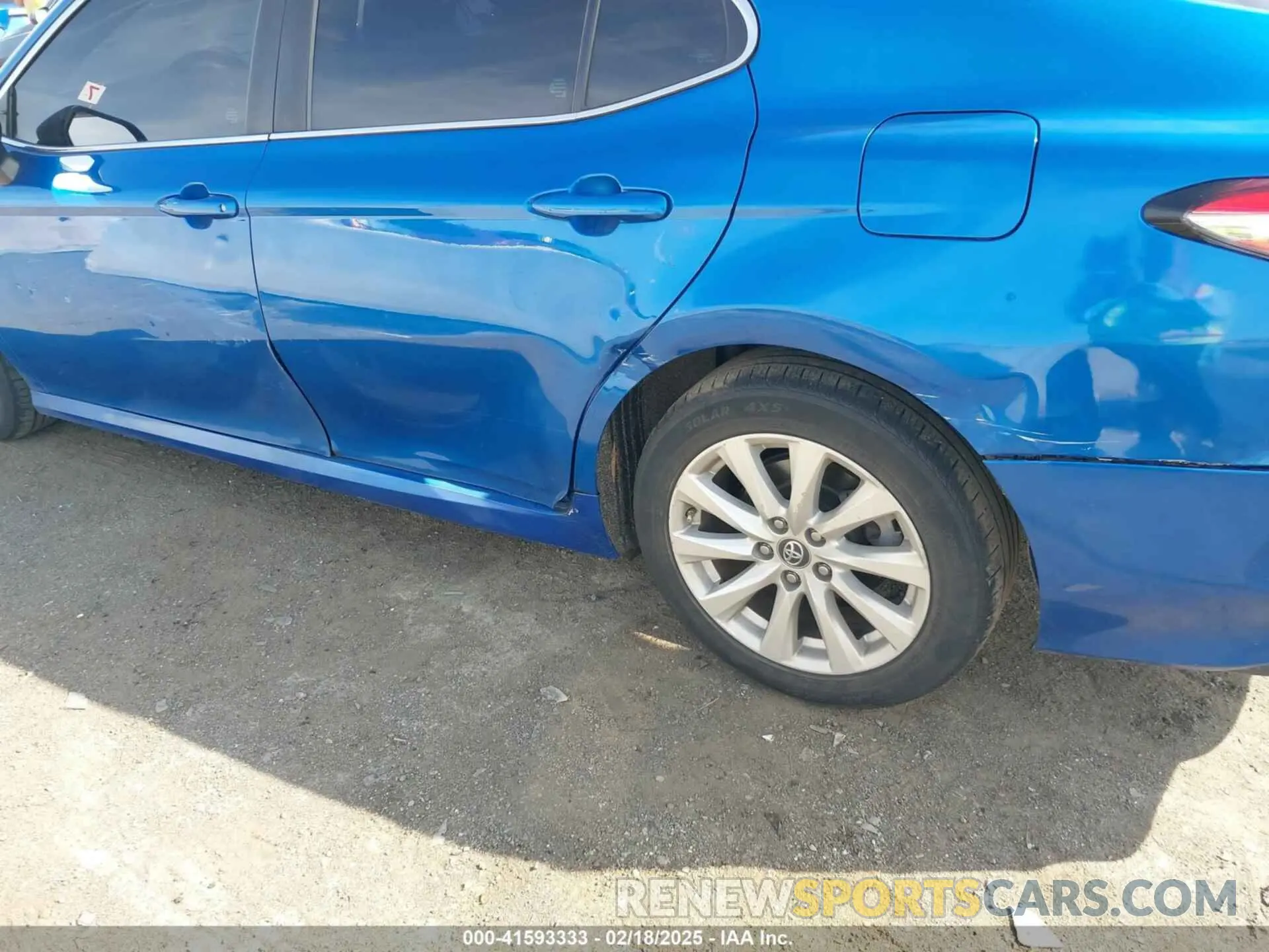 17 Фотография поврежденного автомобиля 4T1B11HK2KU229031 TOYOTA CAMRY 2019